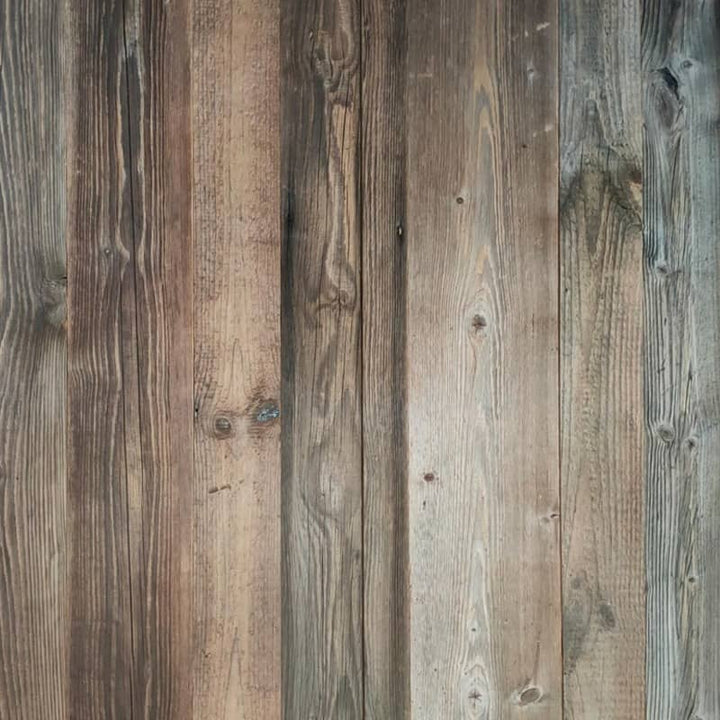 Barnwood wall bruin